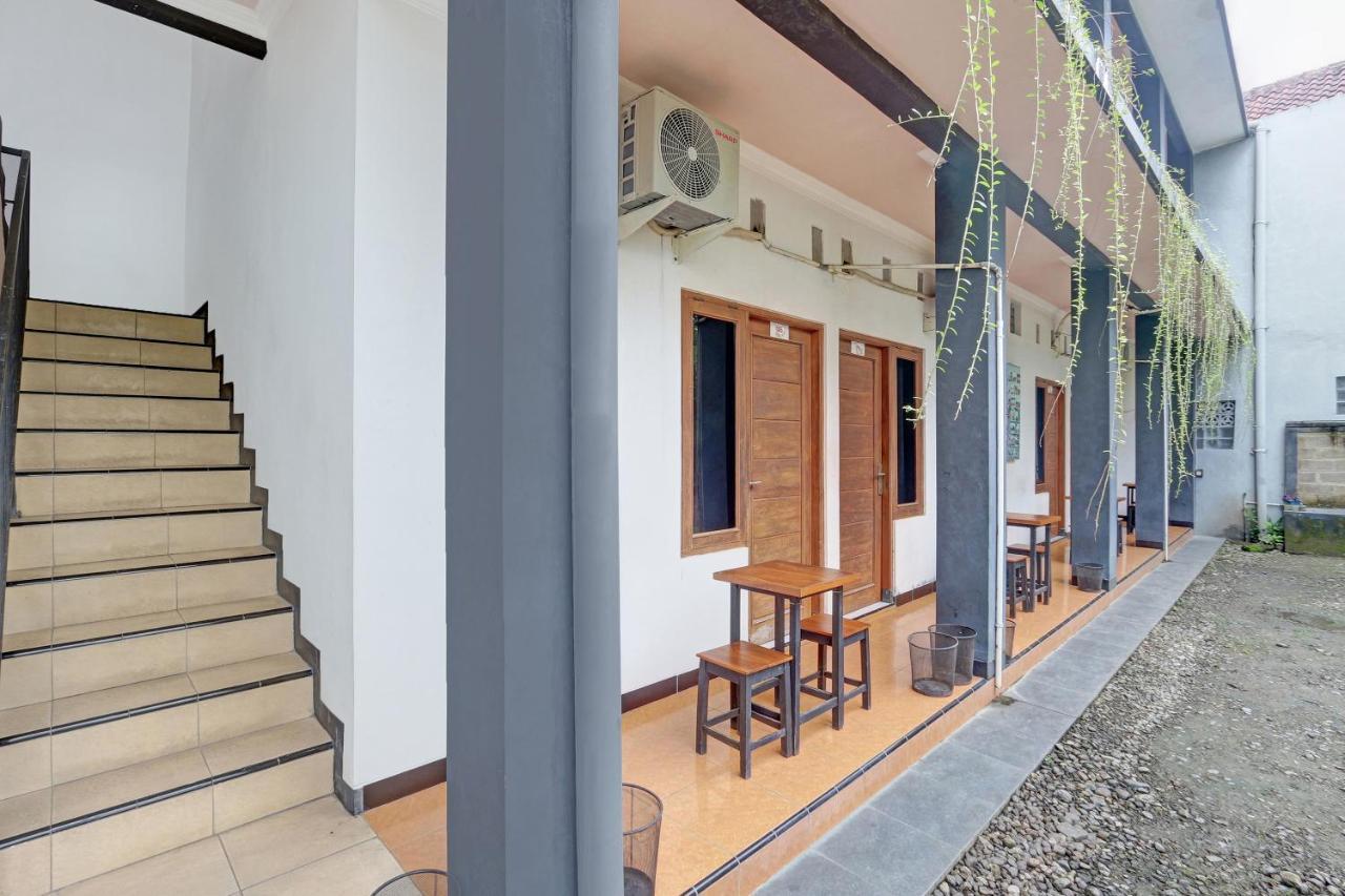 Hotel Wisma Ck Kebumen Kültér fotó